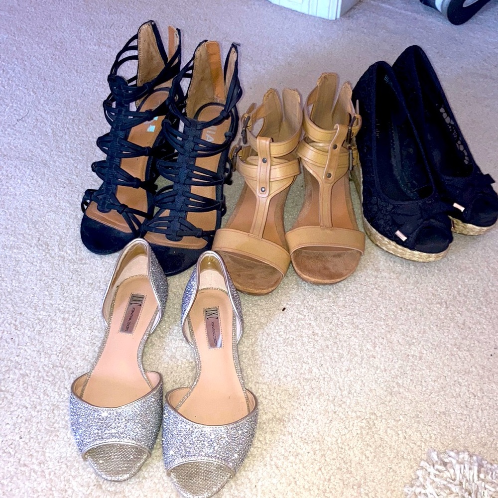 Bundle of shoes